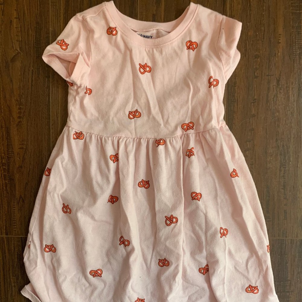 Old Navy Pretzel Dress 3T